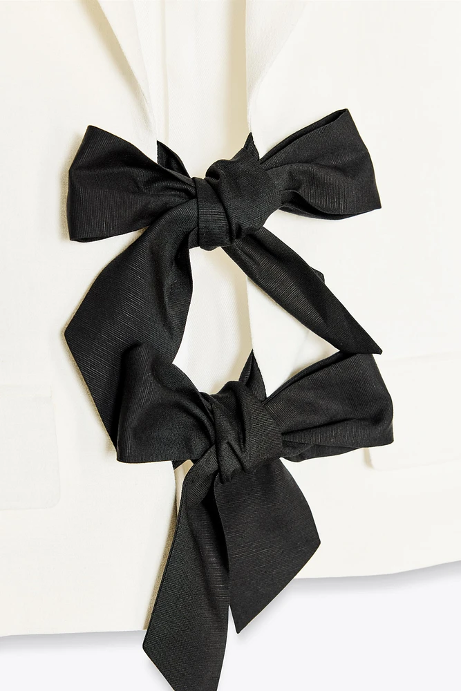 CONTRAST TIE BLAZER