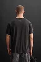 LIGHTWEIGHT TEXTURED T-SHIRT