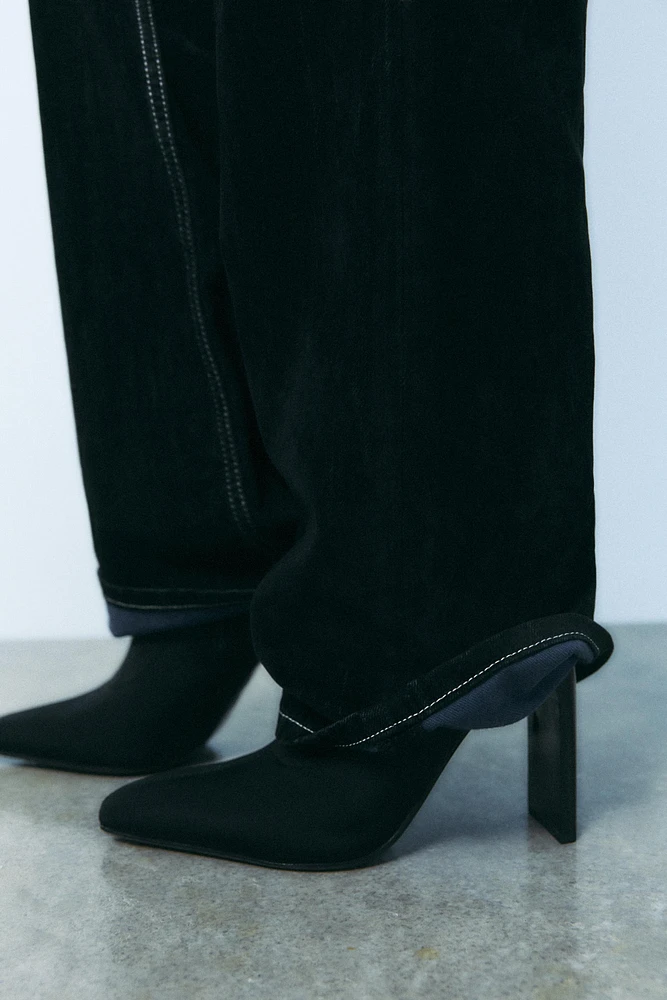 HEELED ANKLE BOOTS WITH TOPSTITCHING