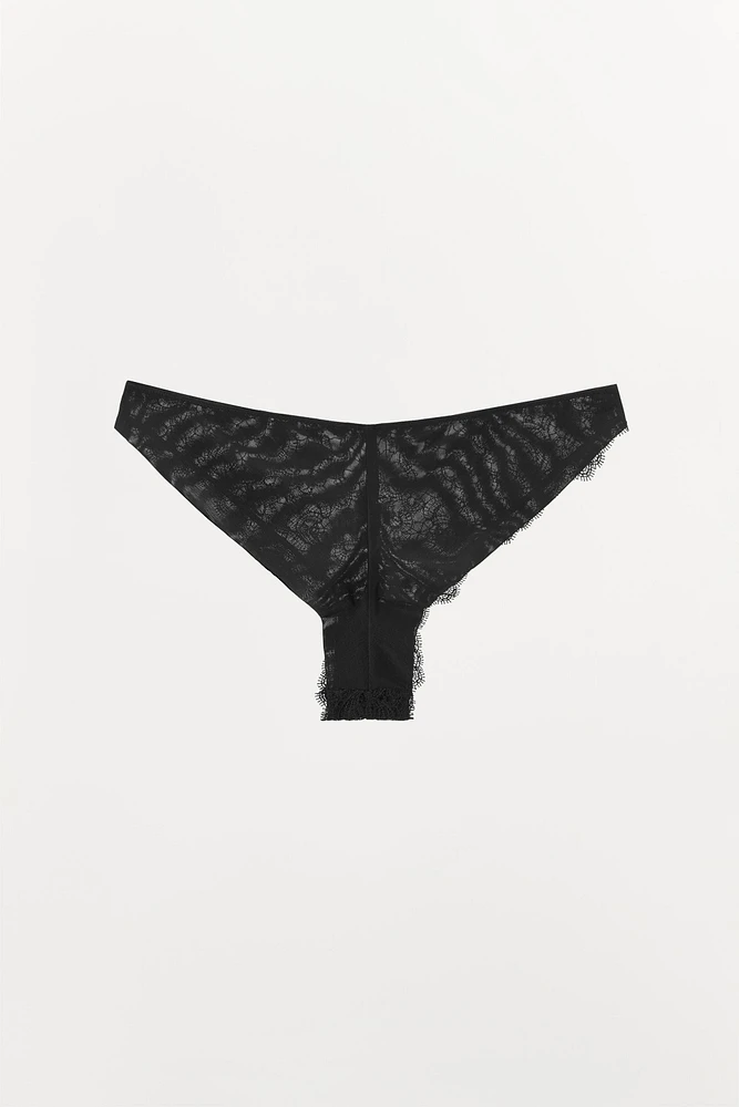 LACE PANTIES