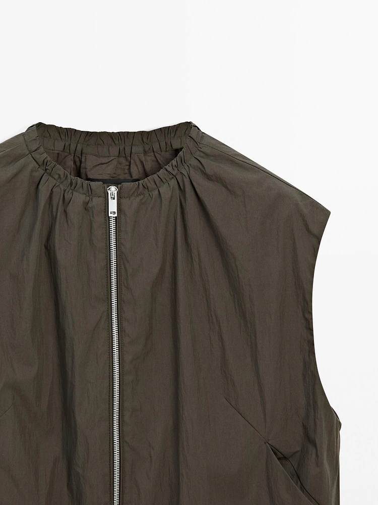 Gilet froncé
