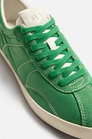 PADDED SNEAKERS