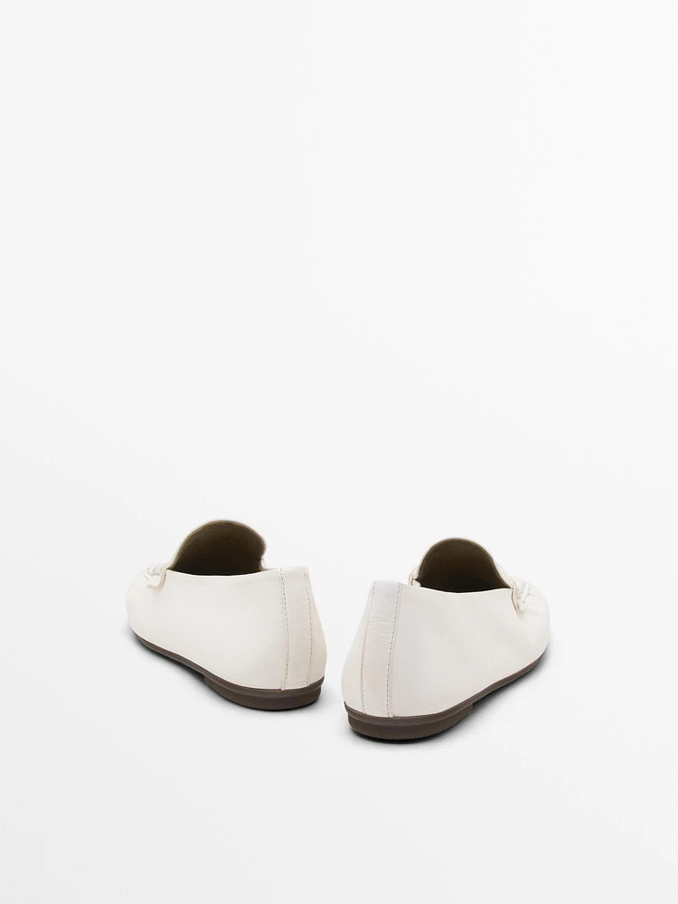 Mocassins souples avec patte
