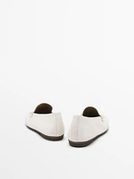 Mocassins souples avec patte