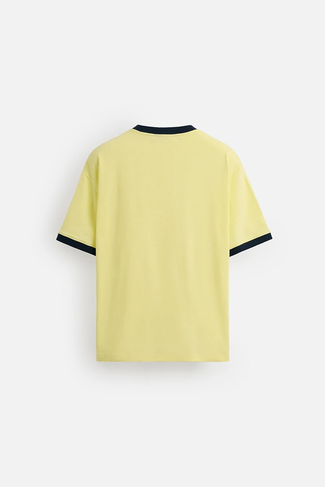 T-SHIRT CÔTELÉ CONTRASTE TEXTE
