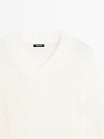 Cotton blend V-neck sweater