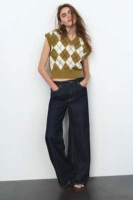 ARGYLE JACQUARD SWEATER VEST