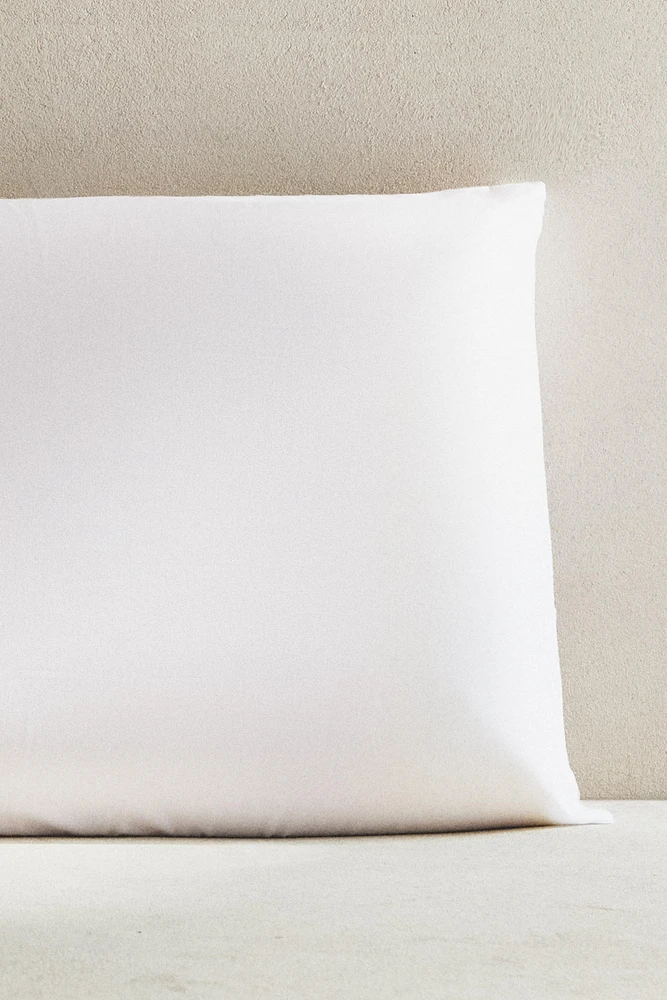 MEMORY FOAM BLOCK PILLOW