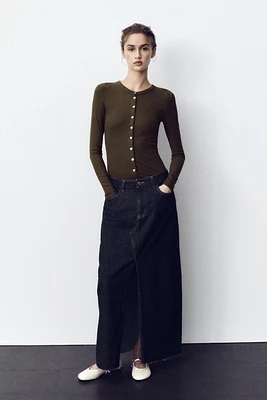 RIBBED SHIRT WITH BUTTONS