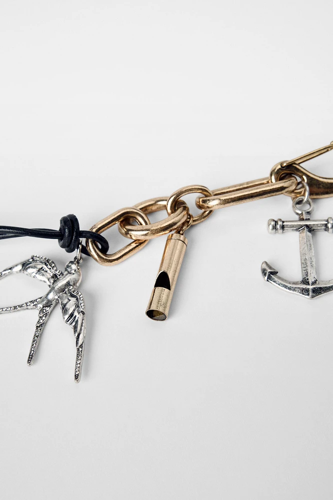 PORTE-CLÉS POSITIONS MULTIPLES EN MATIÈRES VARIÉES CHARMS KATE MOSS X ZARA