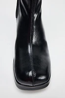 BOTTINES À TALONS ET PLATEFORMES