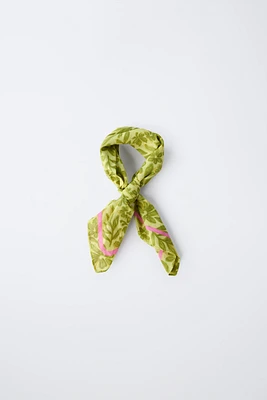 FLORAL PRINT BANDANA