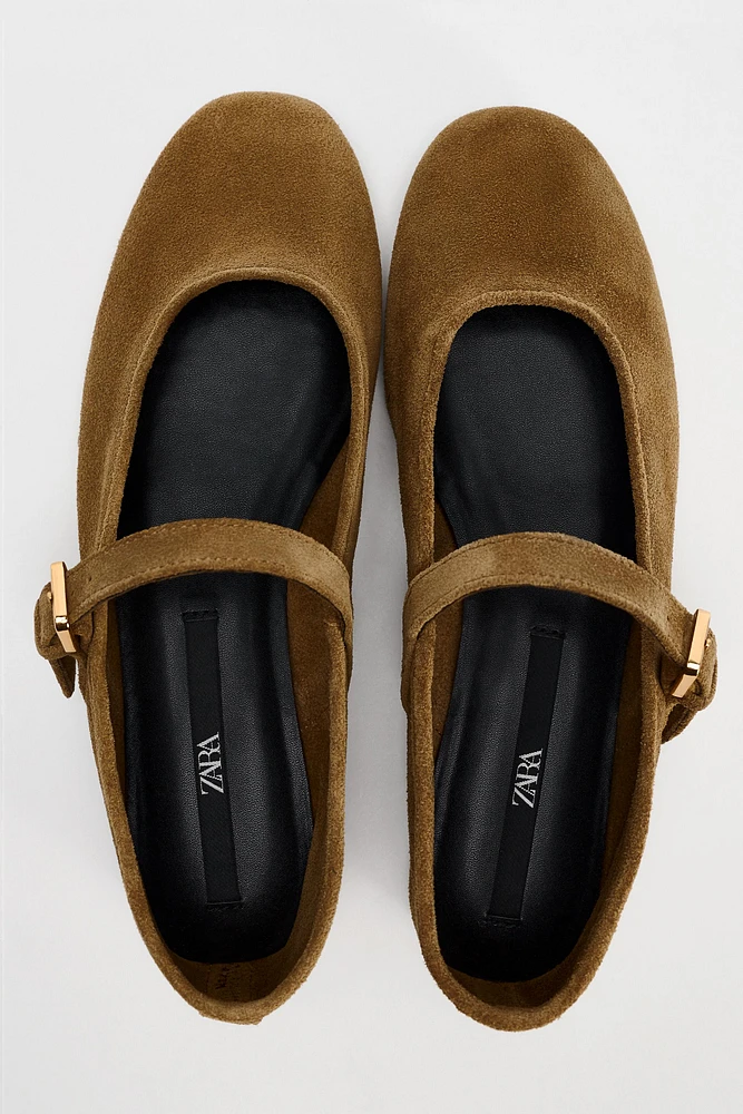 BALLERINES EN CROÛTE DE CUIR