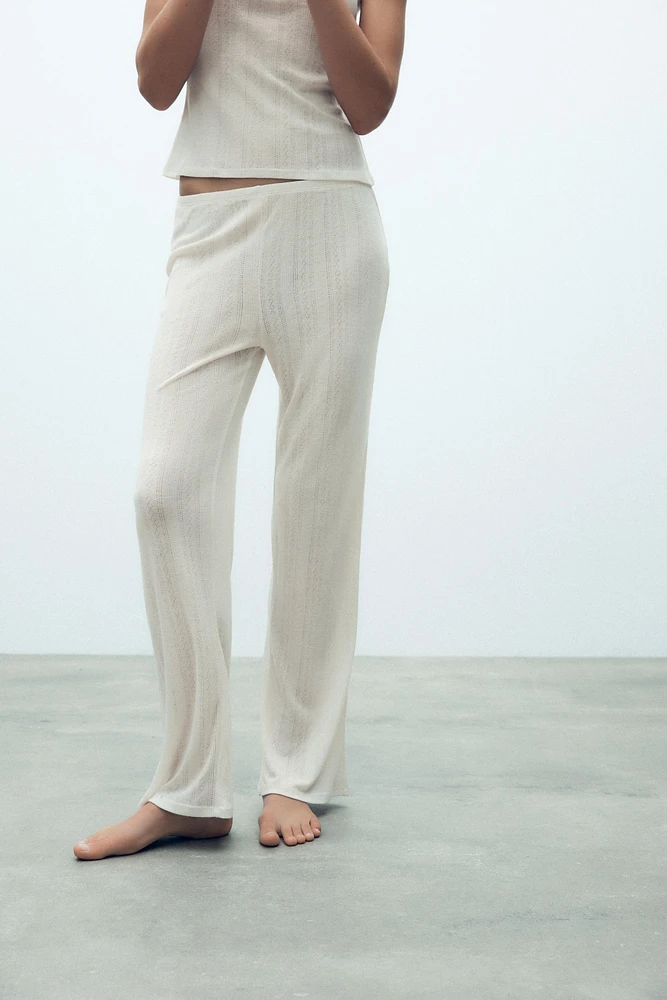PANTALON EN MAILLE POINTELLE