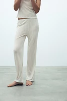 PANTALON EN MAILLE POINTELLE