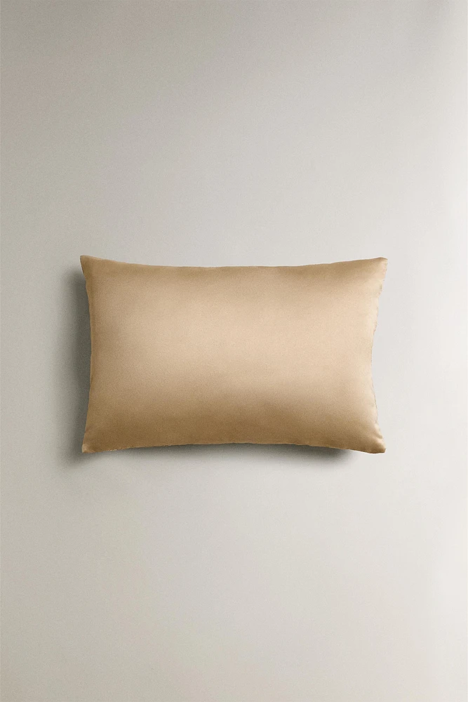 EMBROIDERED THROW PILLOW COVER