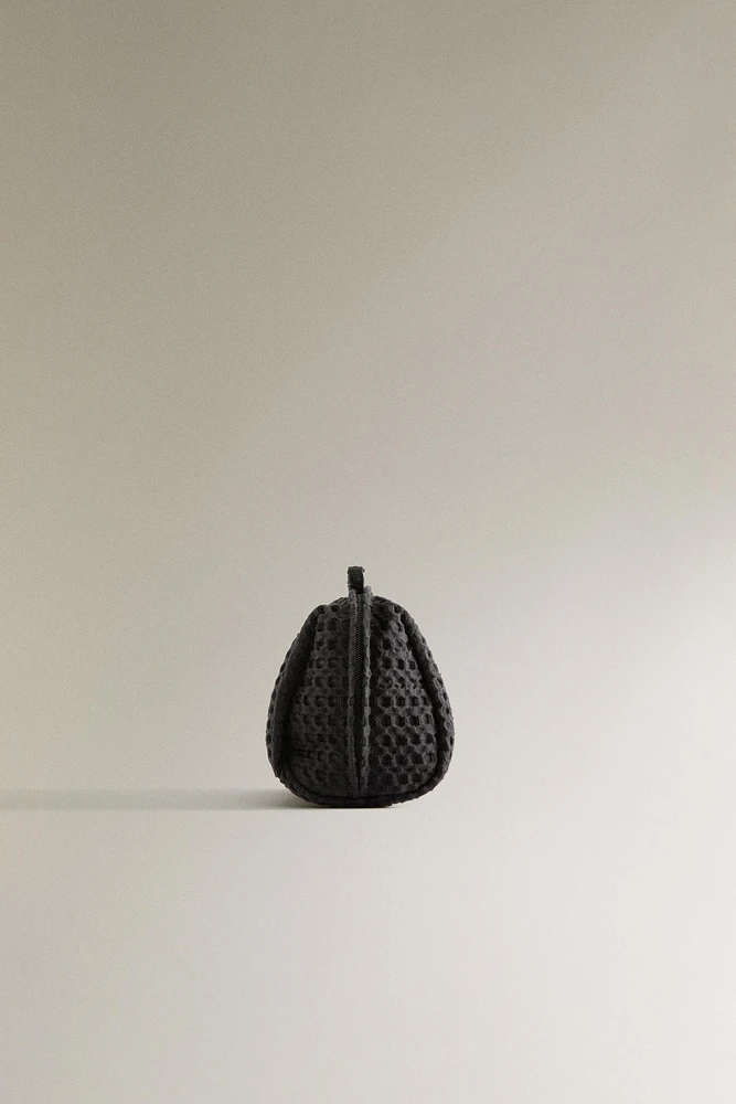 WAFFLE-TEXTURE FABRIC TOILETRY BAG