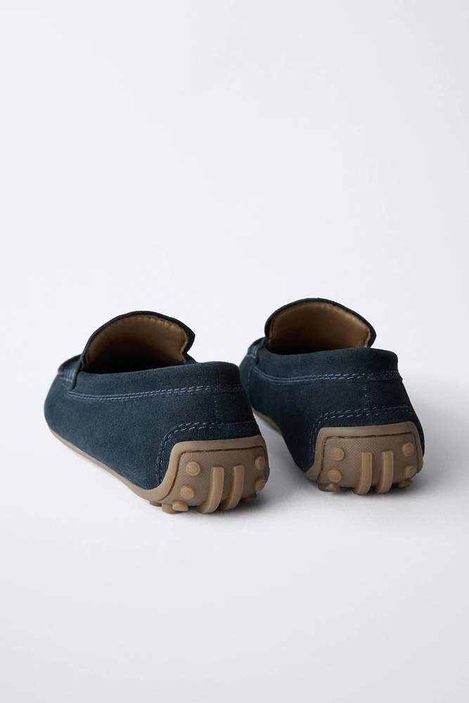 LEATHER LOAFERS