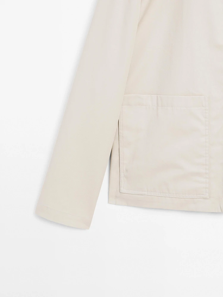 100% cotton jacket with collar detail