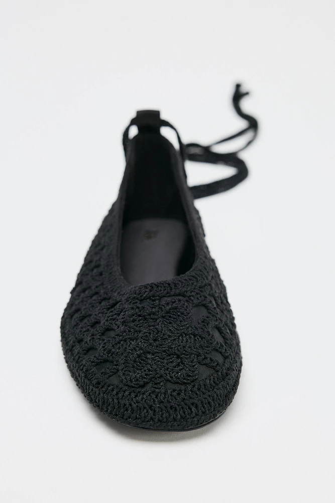 TIE CROCHET BALLET FLATS