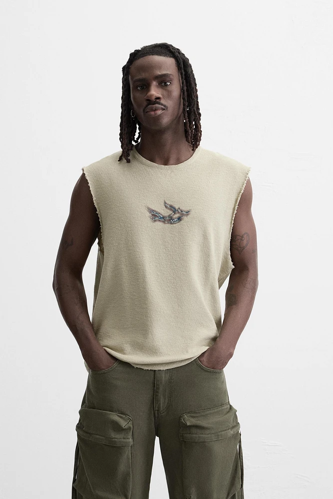 T-SHIRT EN MAILLE À IMPRIMÉ RELIEF