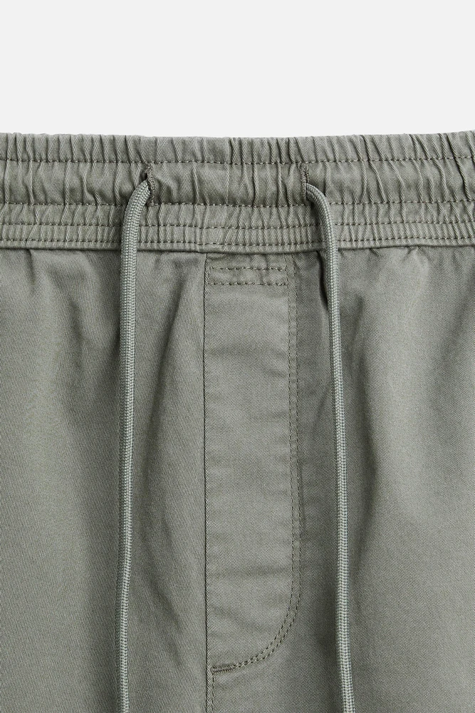 PANTALON DÉLAVÉ AVEC TAILLE JOGGING