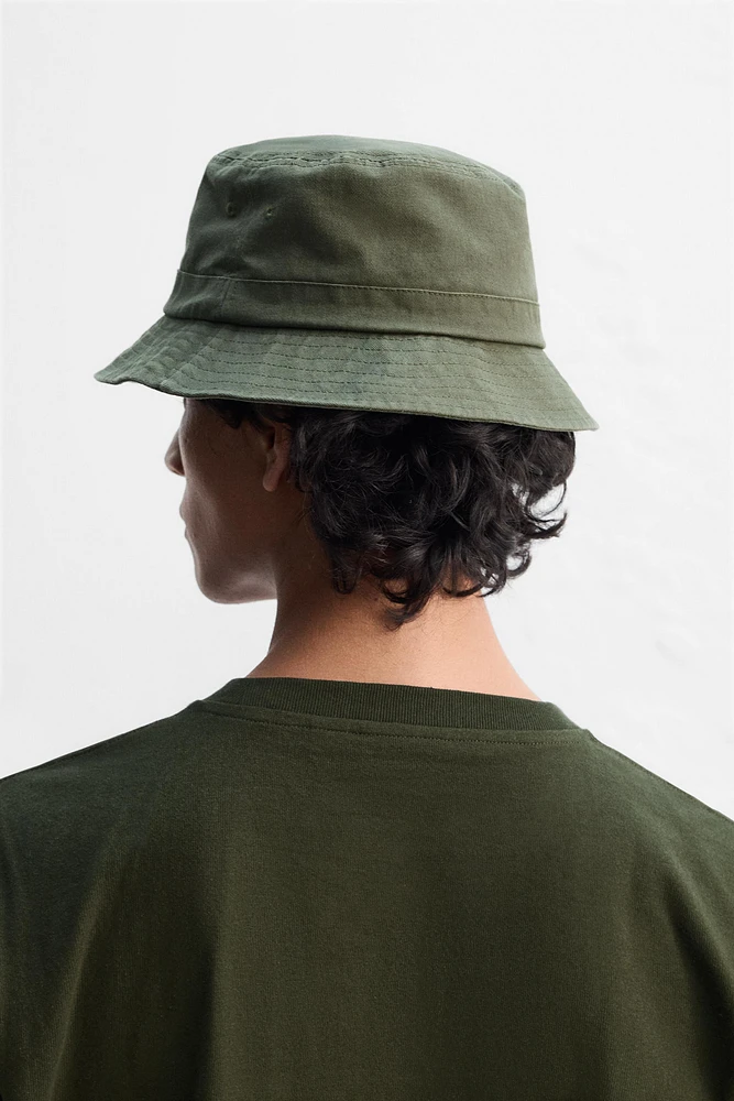 COTTON BUCKET HAT