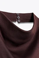 ROBE MI-LONGUE AVEC ENCOLURE AMÉRICAINE