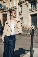 TRENCH-COAT COURT CAPUCHE AMOVIBLE