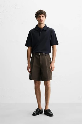 BERMUDA REGULAR FIT À PLIS