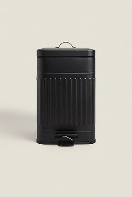 SMALL KITCHEN TRASH CAN