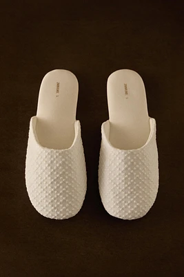 CHAUSSONS TISSU BRODERIES