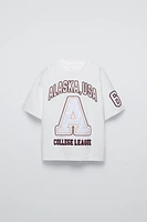 T-SHIRT VARSITY SATINÉ