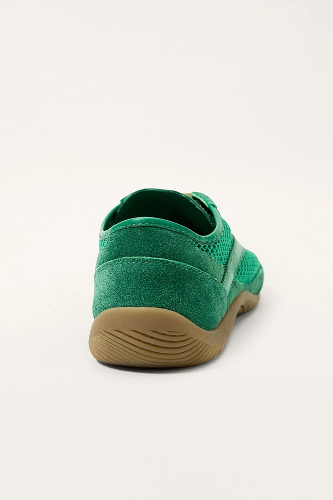 LIMITED EDITION RETRO STYLE SNEAKERS