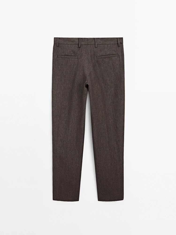 Faded total look linen trousers