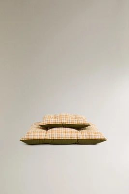 PLAID PET TOPPER