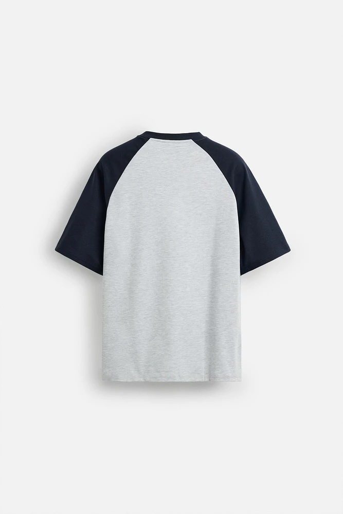 T-SHIRT À MANCHES EN CONTRASTE