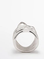Irregular ring