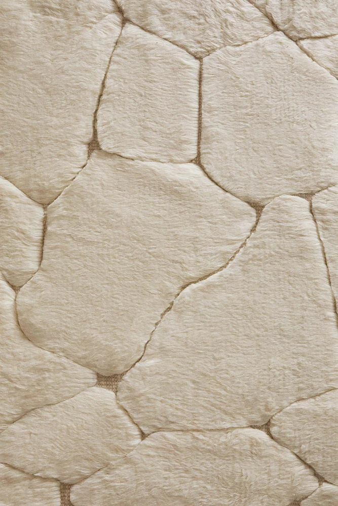 RUG 04