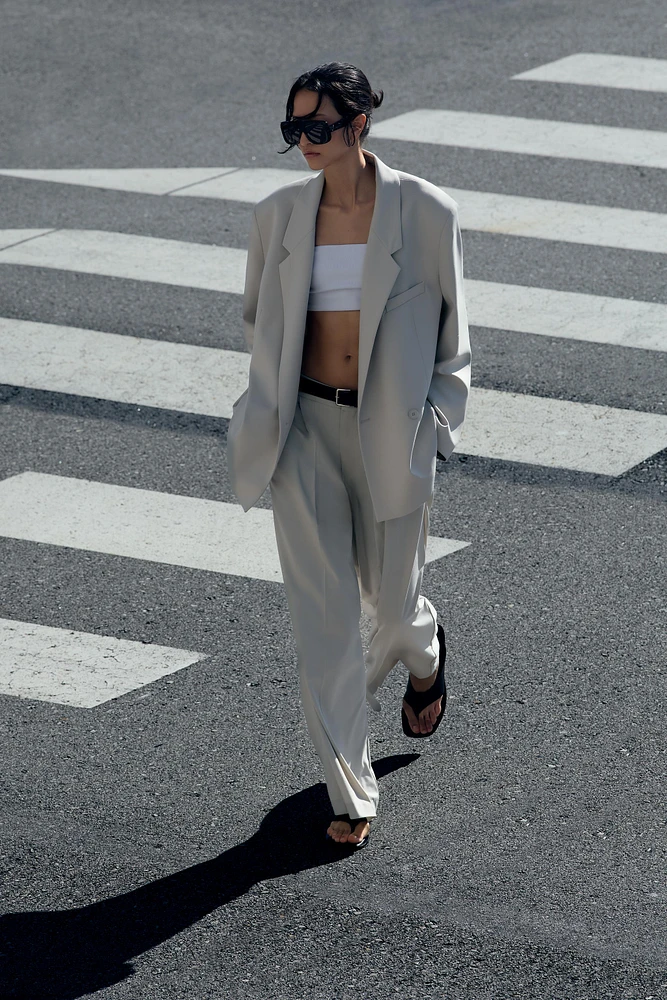 OVERSIZED BLAZER
