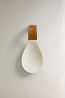 WOOD AND SILICONE SPOON REST