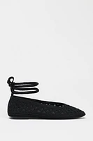 TIE CROCHET BALLET FLATS