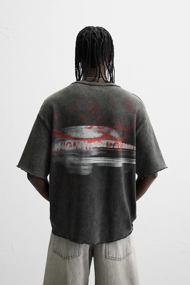 T-SHIRT DÉLAVÉ EN MAILLE IMPRIMÉE