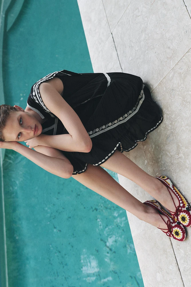 EMBROIDERED BALLET FLATS