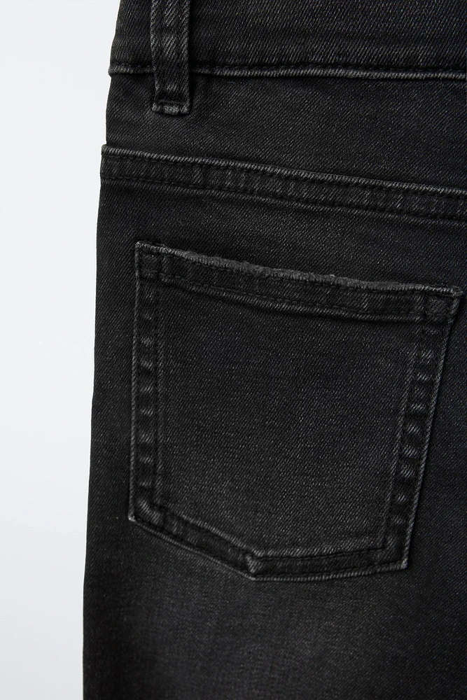 SKINNY FIT JEANS