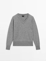 Knit 100% cashmere V-neck sweater