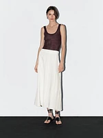 Jupe midi ample avec coutures marquées