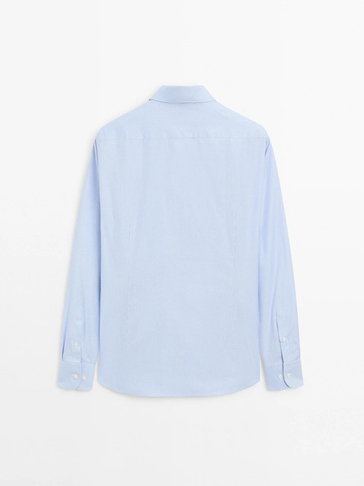 Slim fit 100% cotton shirt