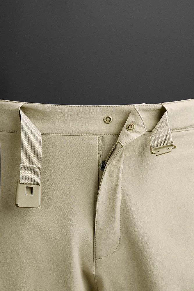 TECHNICAL CARGO SHORTS