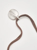 Collier feuille cordon soie